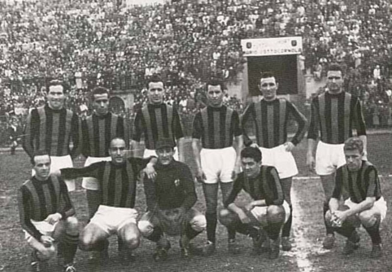 Primera equipación de Milan 1947-48