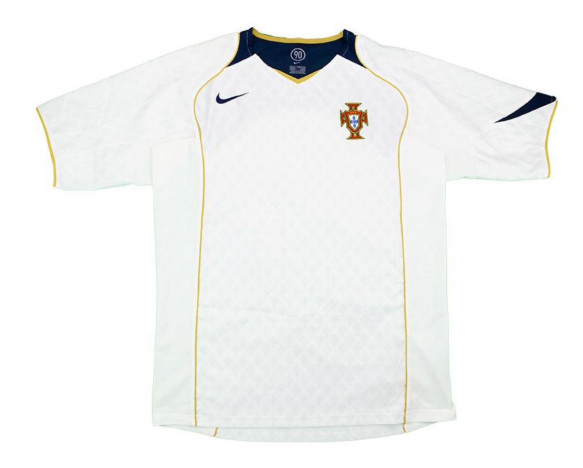 Segunda equipación de Portugal 2004