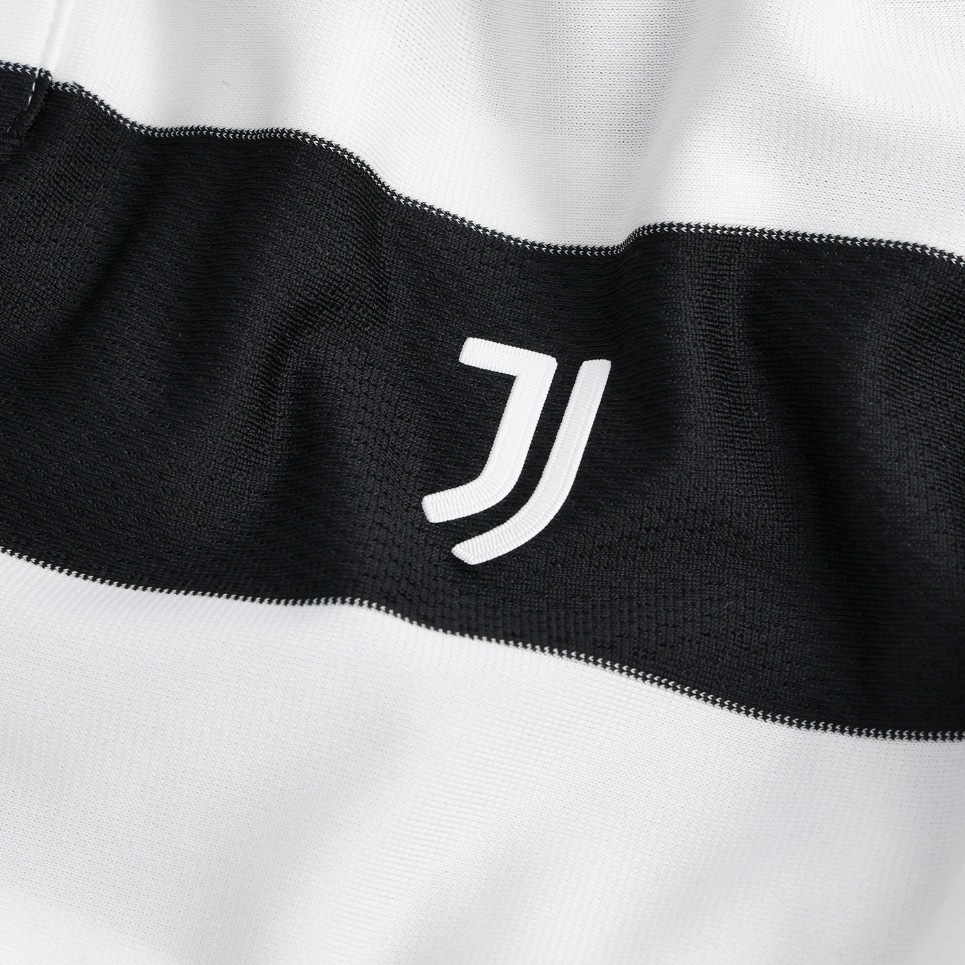 Juventus FC 25-26 Cuarta 4