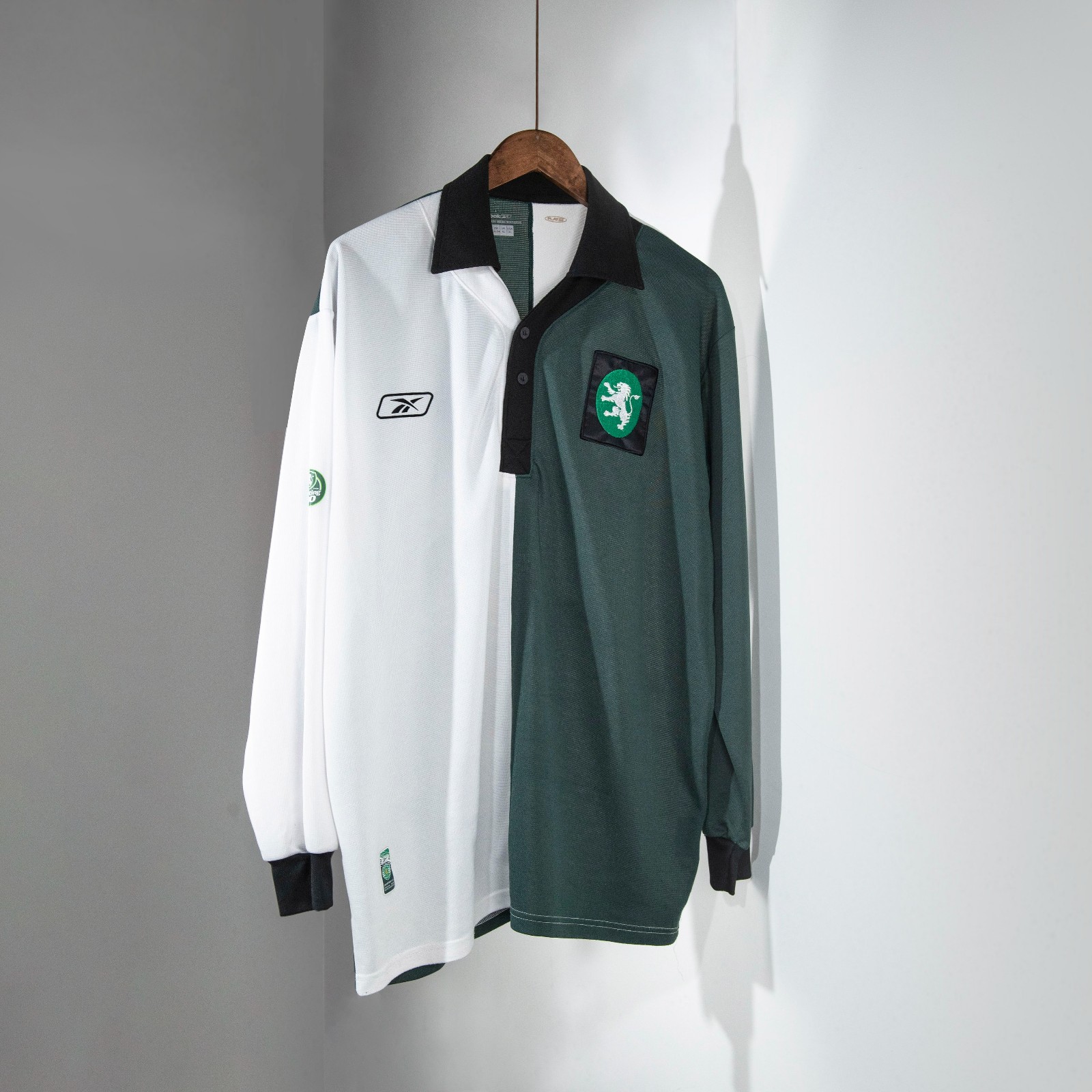 Segunda equipación de Sporting de Portugal 05-06