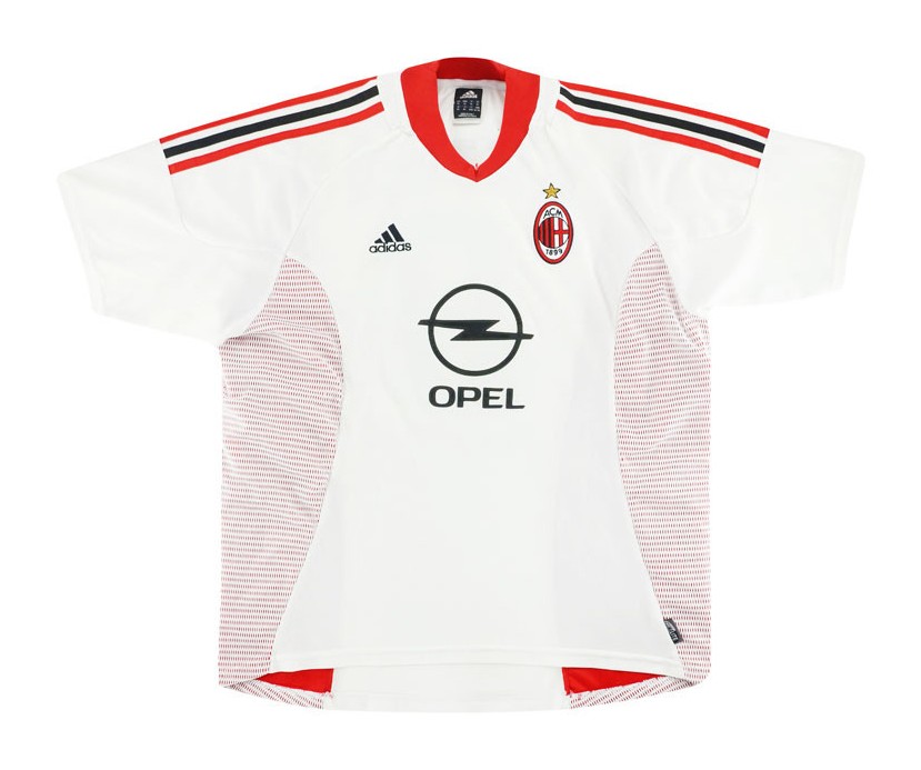 Segunda equipación de Milan 02-03