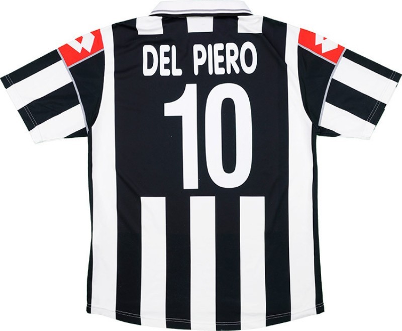 Juventus FC 00-01 Local 2