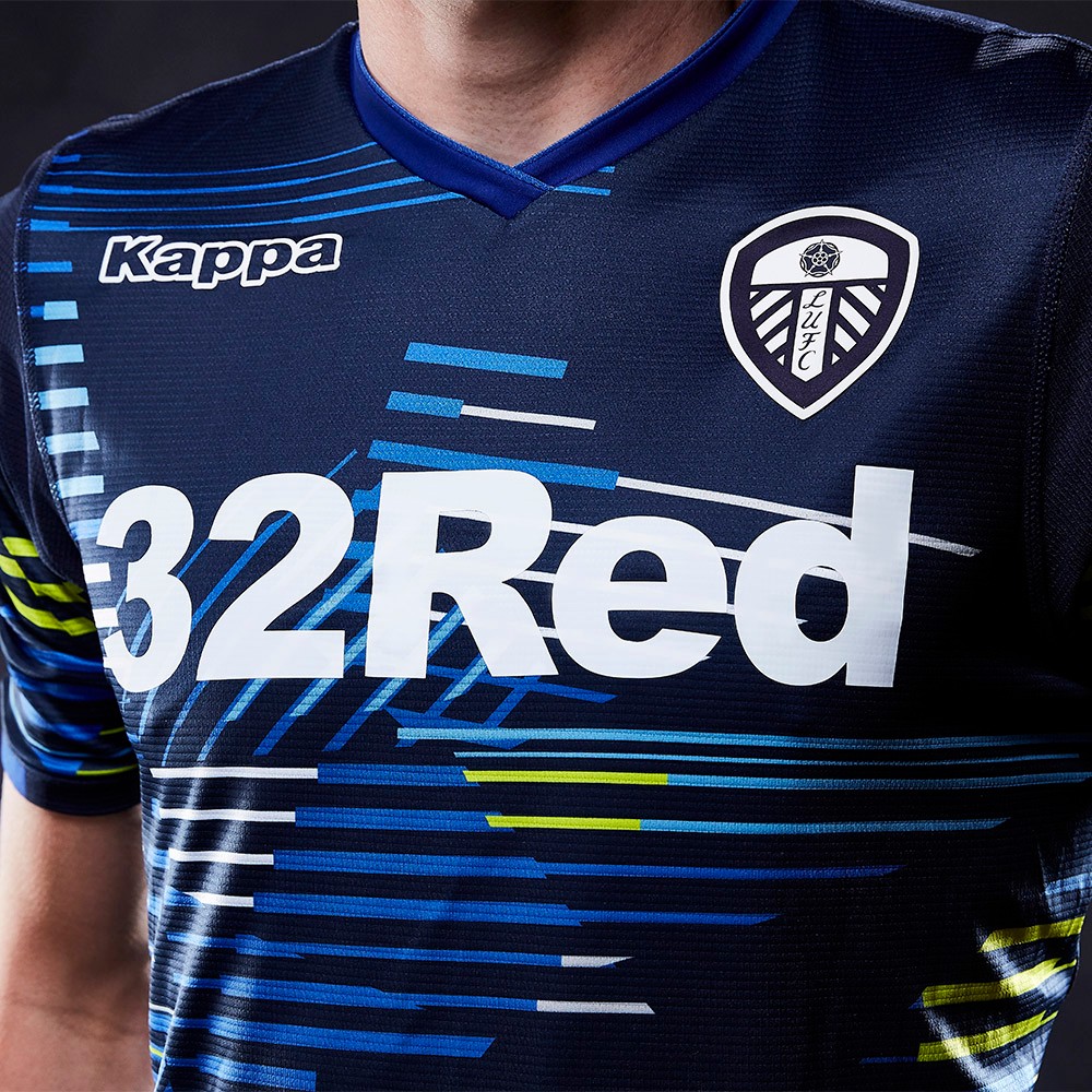 Leeds United 18-19 Visitante 4
