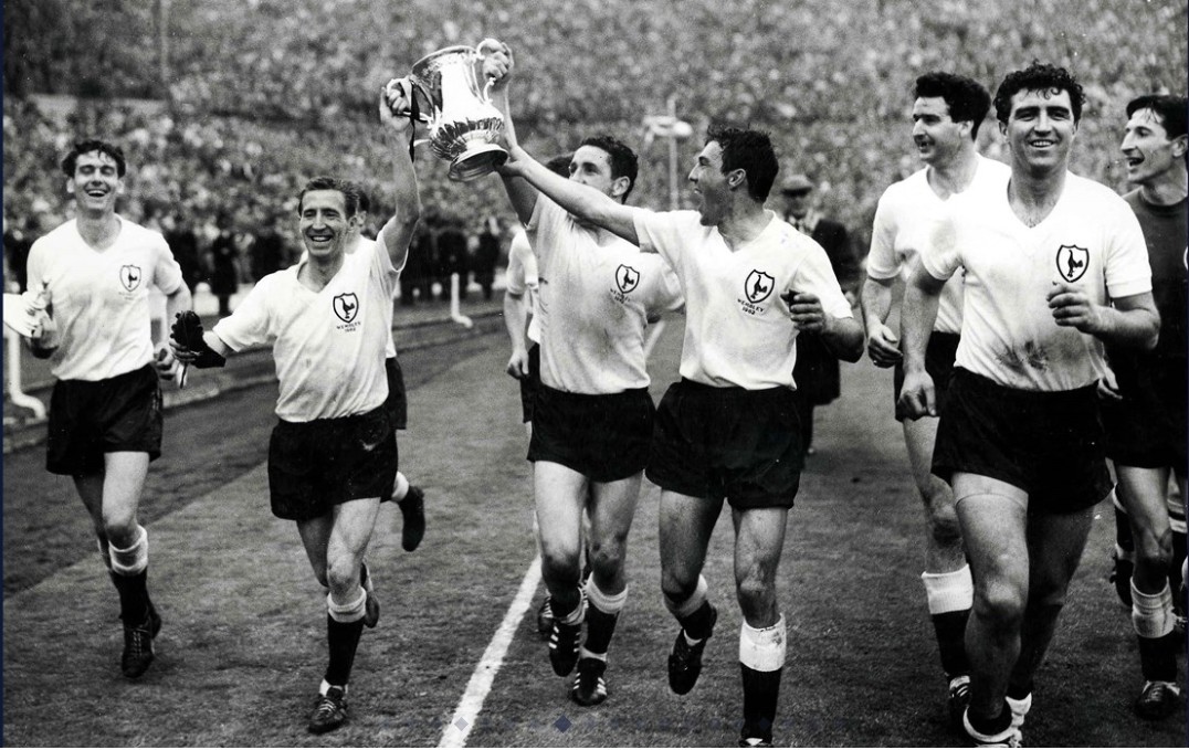 Equipación especial de Tottenham 62-63