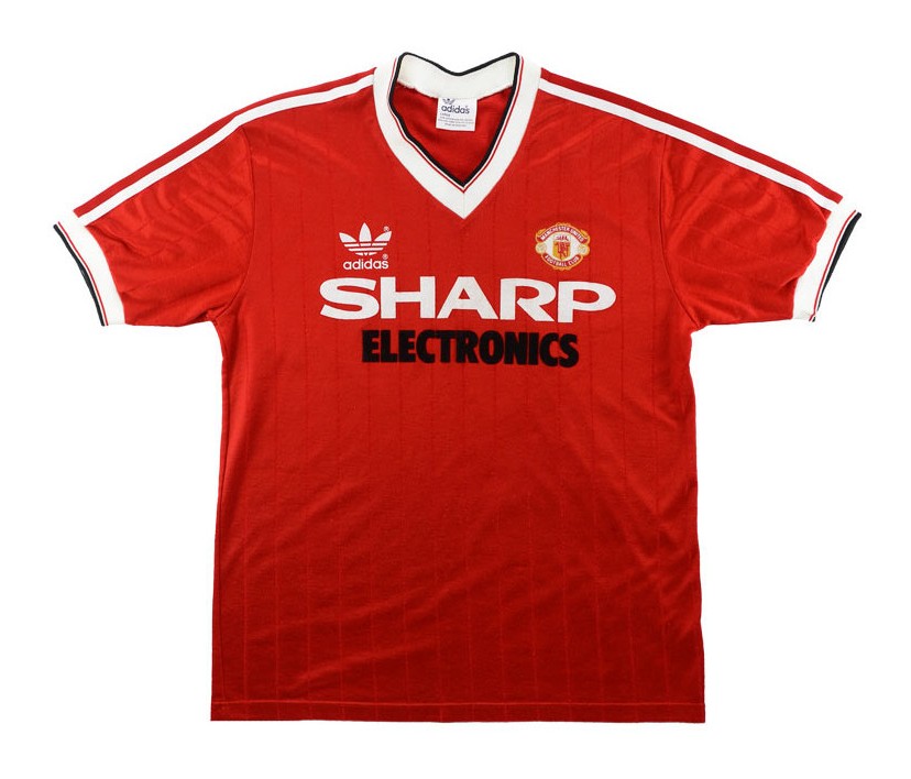 Primera equipación de Manchester United 82-83