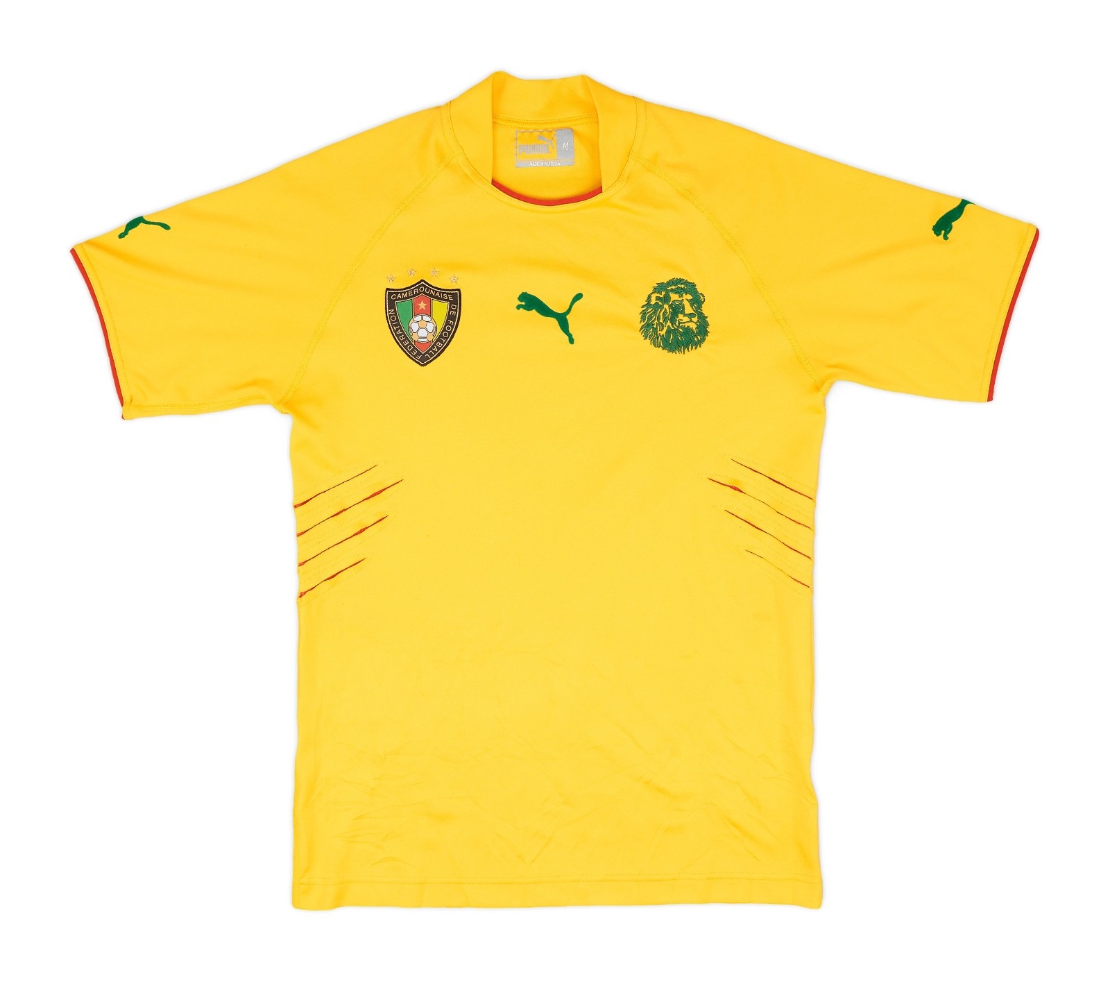 Segunda equipación de Camerún 2004