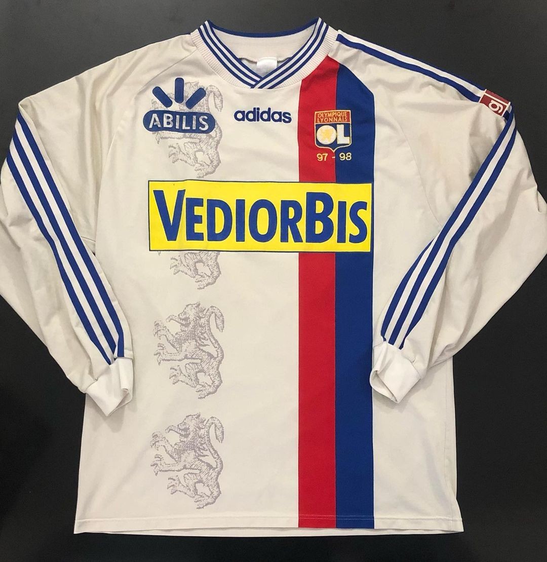 Primera equipación de Olympique de Lyon 97-98