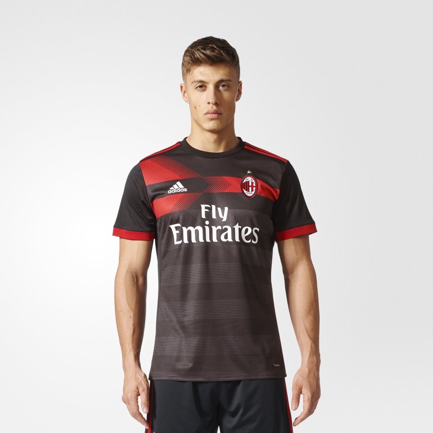 AC Milan 17-18 Tercera 4