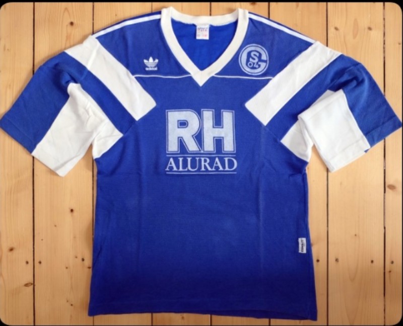 Primera equipación de Schalke 04 89-90