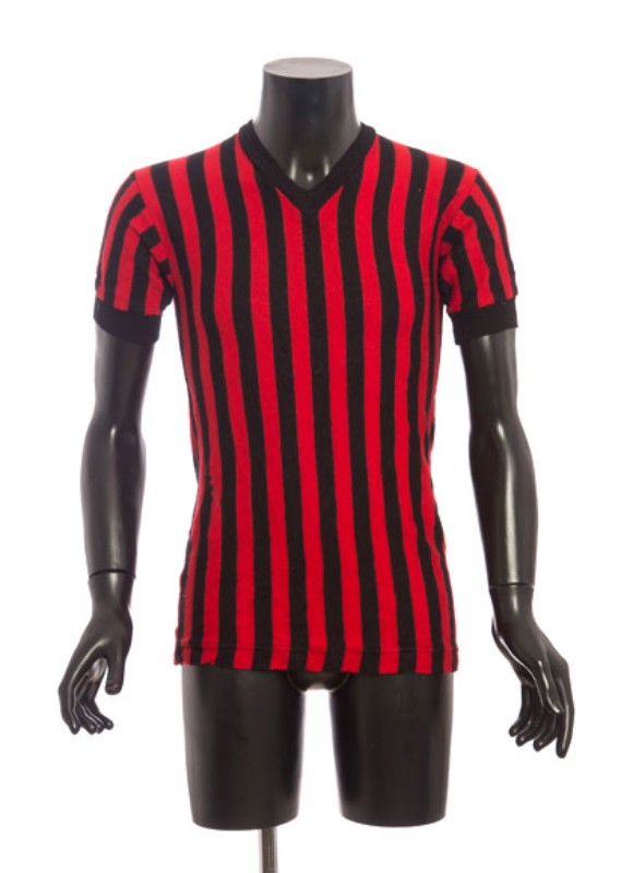 Primera equipación de Milan 75-76