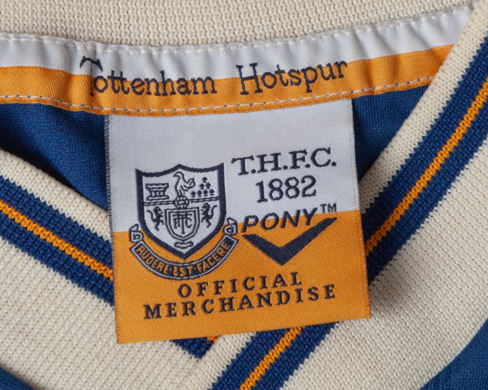 Tottenham Hotspur 97-98 Especial 4