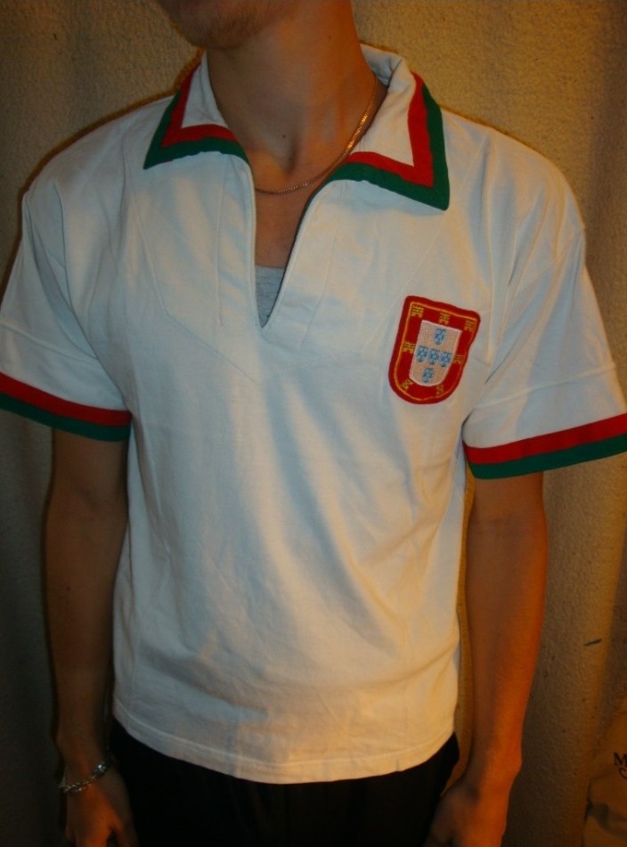 Segunda equipación de Portugal 1972