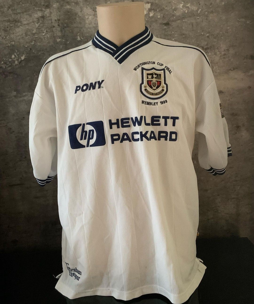 Equipación especial de Tottenham 98-99