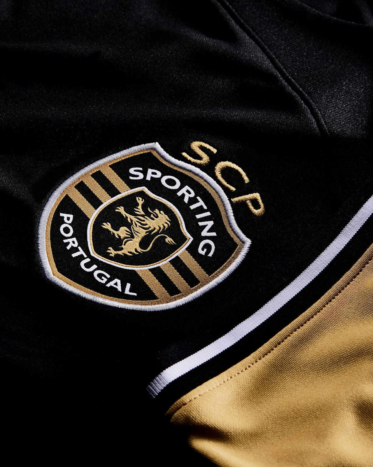 Sporting CP 23-24 Tercera 4