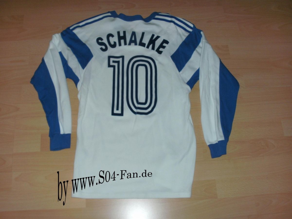 Schalke 04 89-90 Visitante 2