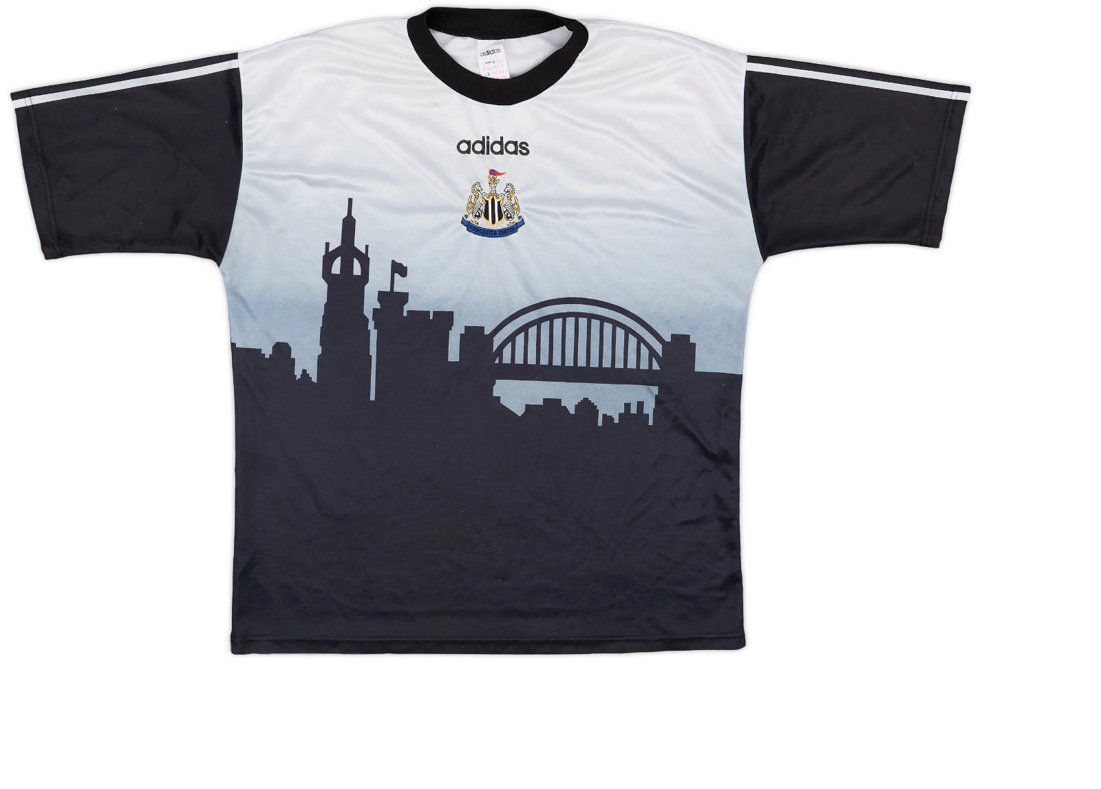 Equipación especial de Newcastle 96-97