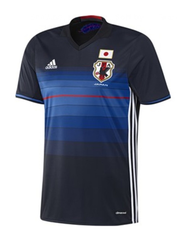 Primera equipación de Japón 2016