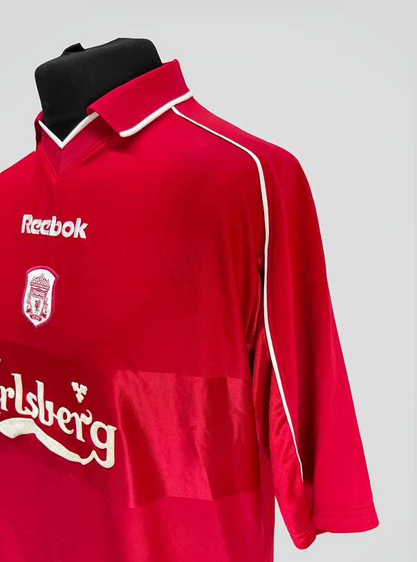 Liverpool FC 01-02 Local 3
