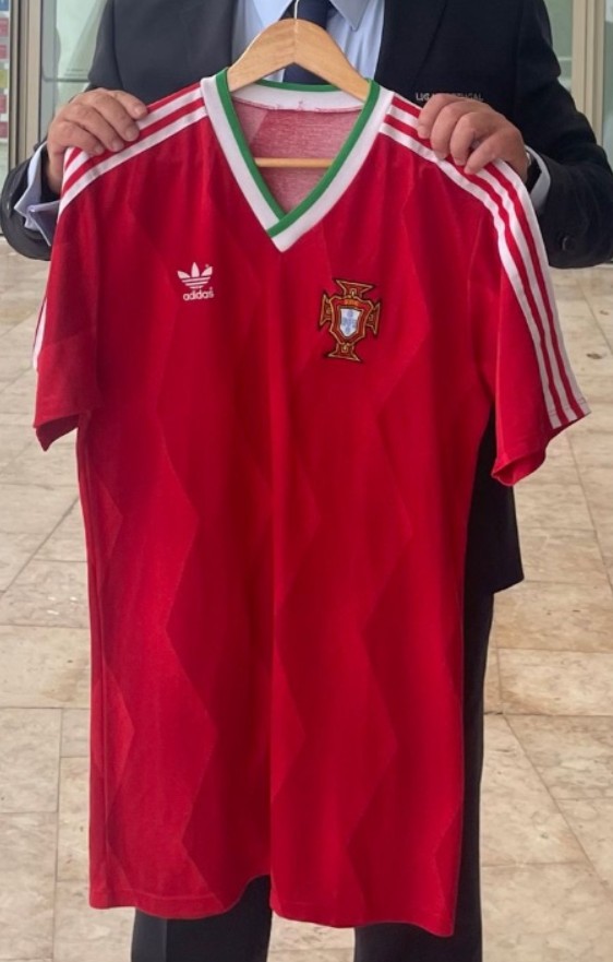 Primera equipación de Portugal 1986
