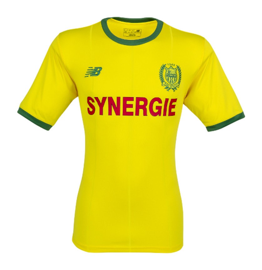 Primera equipación de Nantes 18-19