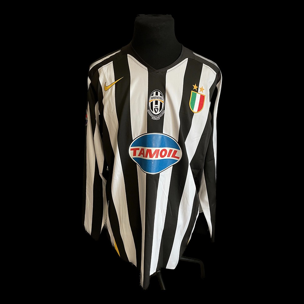 Juventus FC 05-06 Local 3