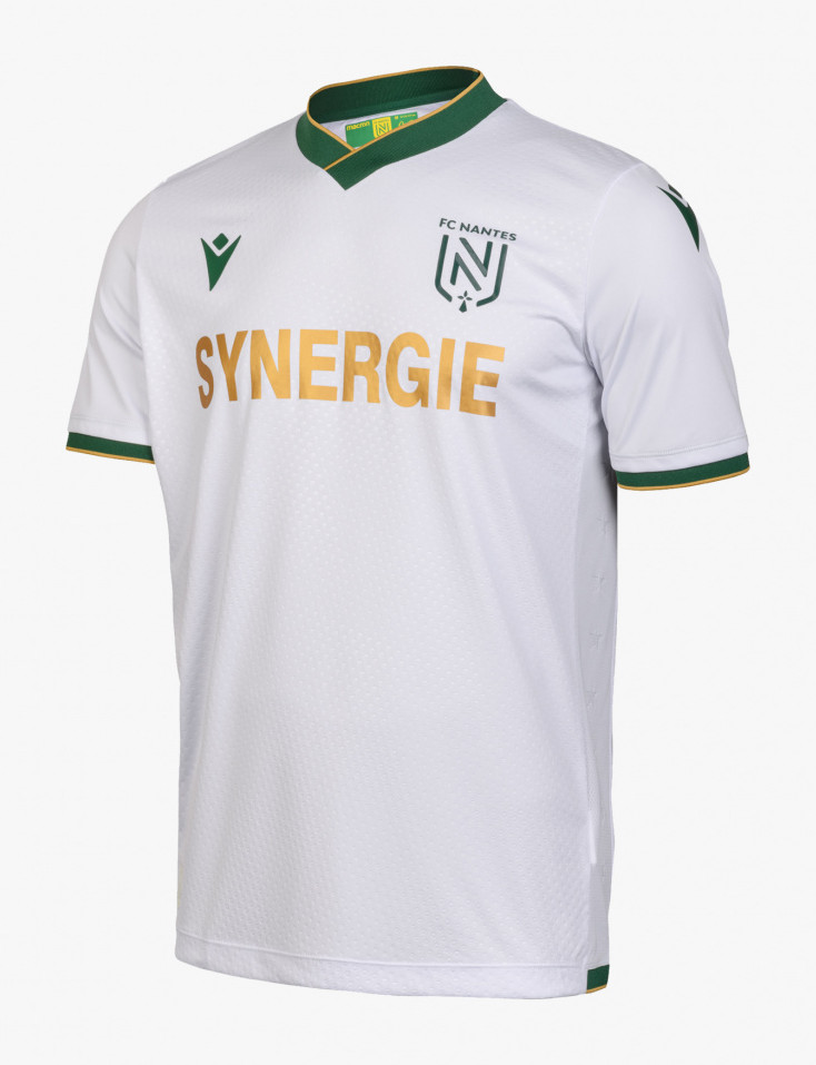 Segunda equipación de Nantes 21-22