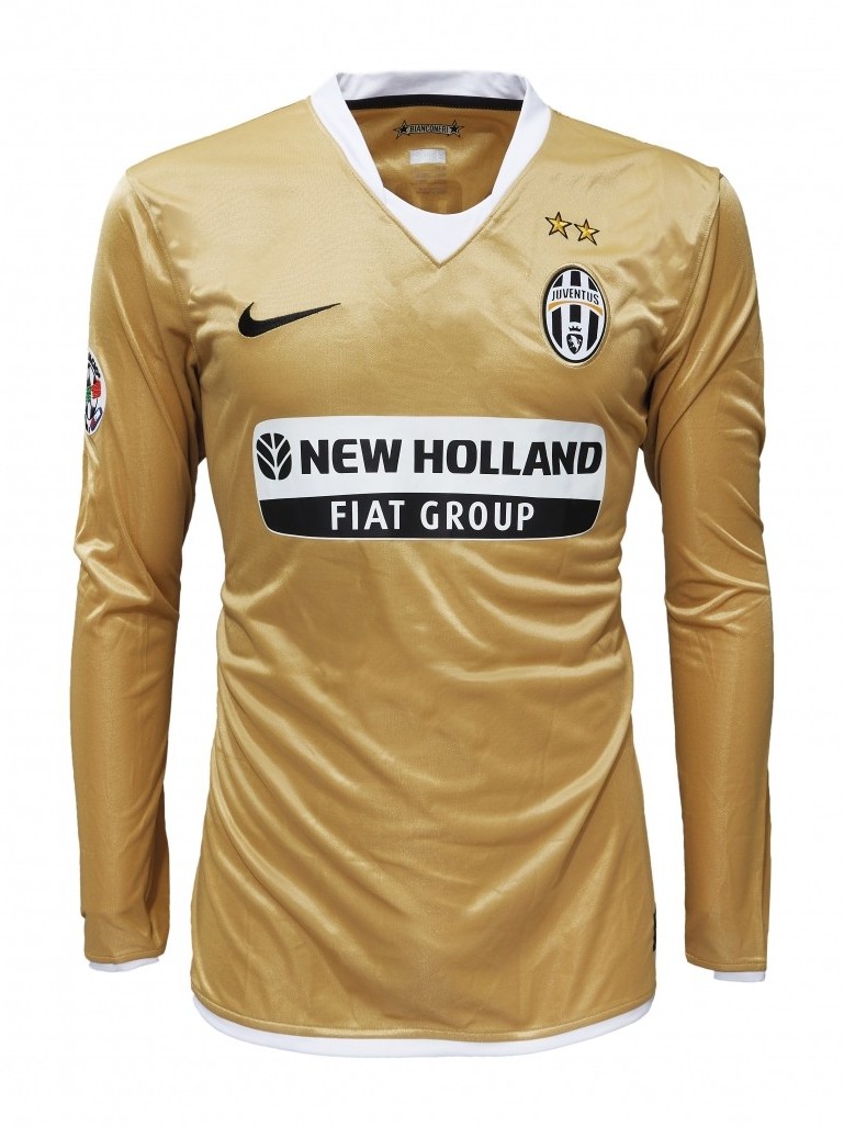 Tercera equipación de Juventus 09-10
