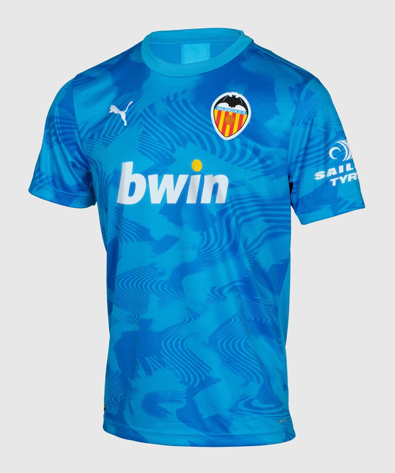 Tercera equipación de Valencia 19-20