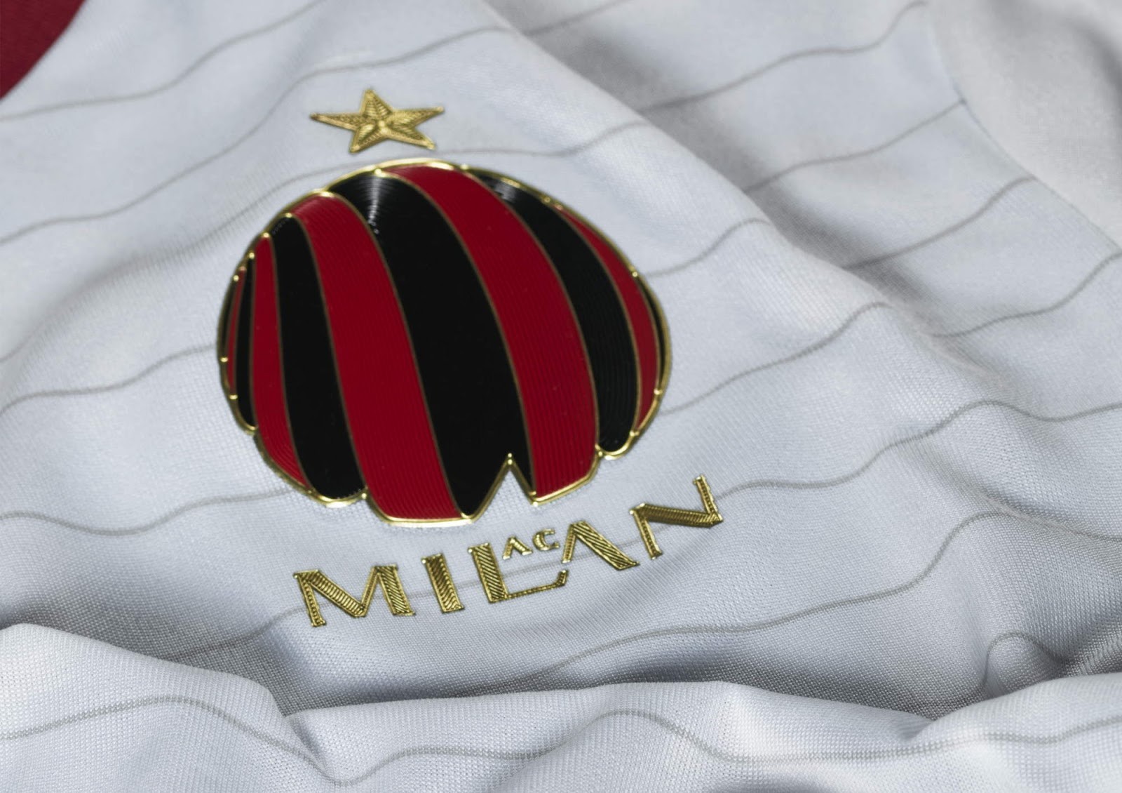 AC Milan 14-15 Visitante 3