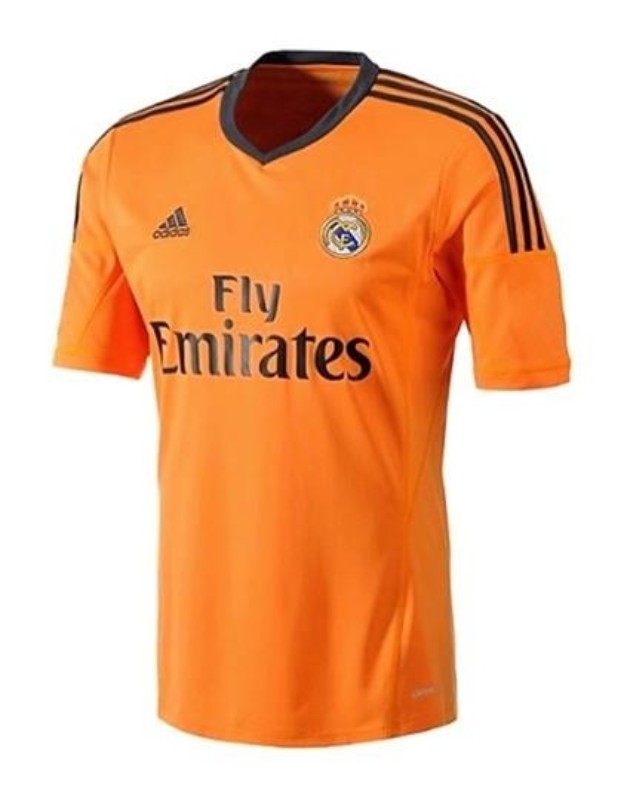 Tercera equipación de Real Madrid 13-14
