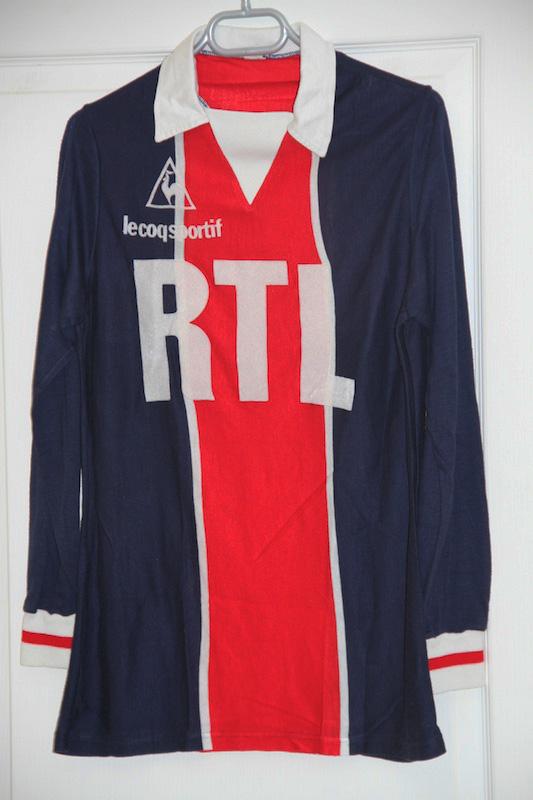 Paris Saint-Germain 85-86 Visitante 3