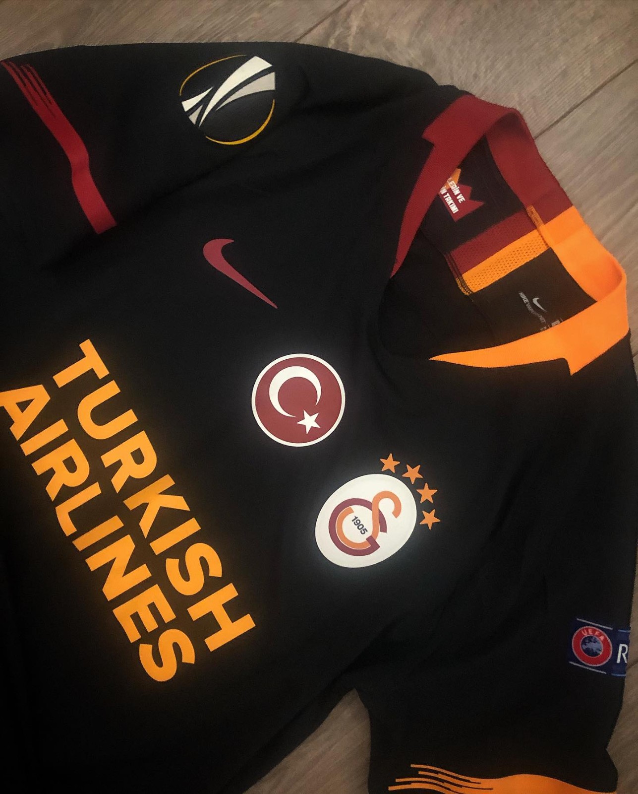 Equipación especial de Galatasaray 18-19