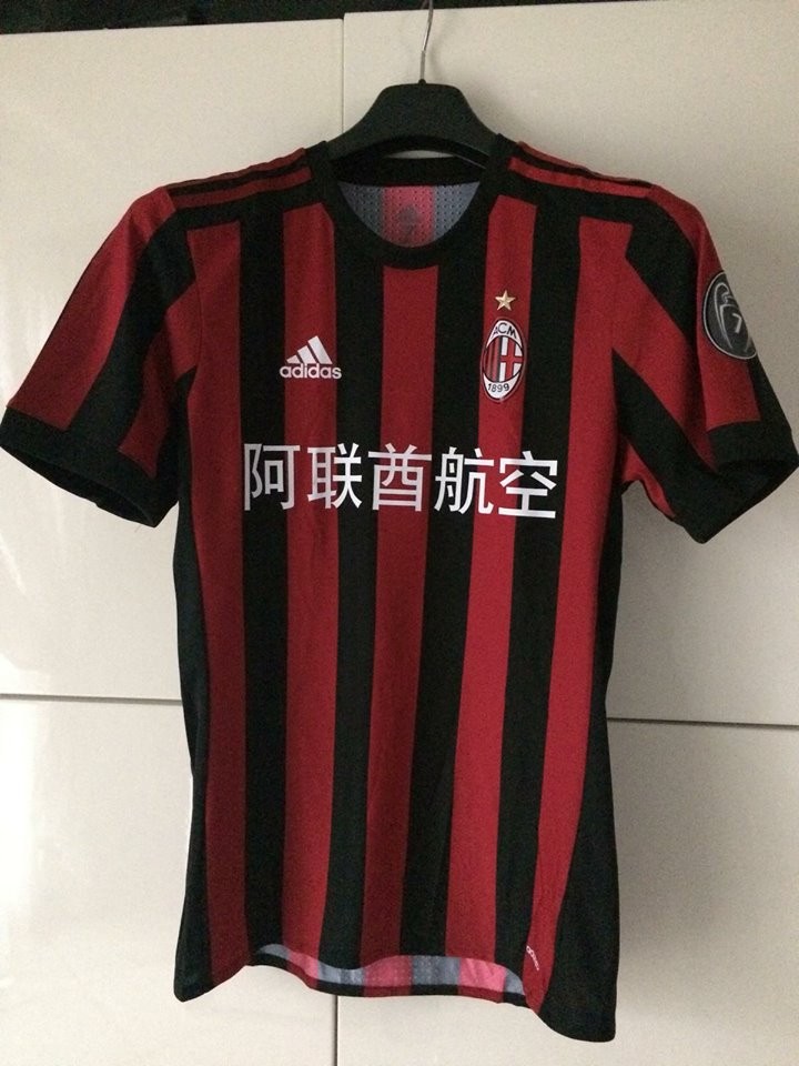 AC Milan 17-18 Local 3
