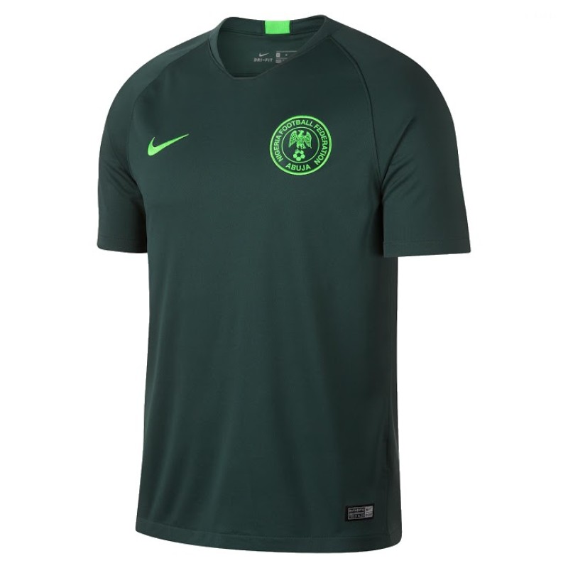 Segunda equipación de Nigeria 2018