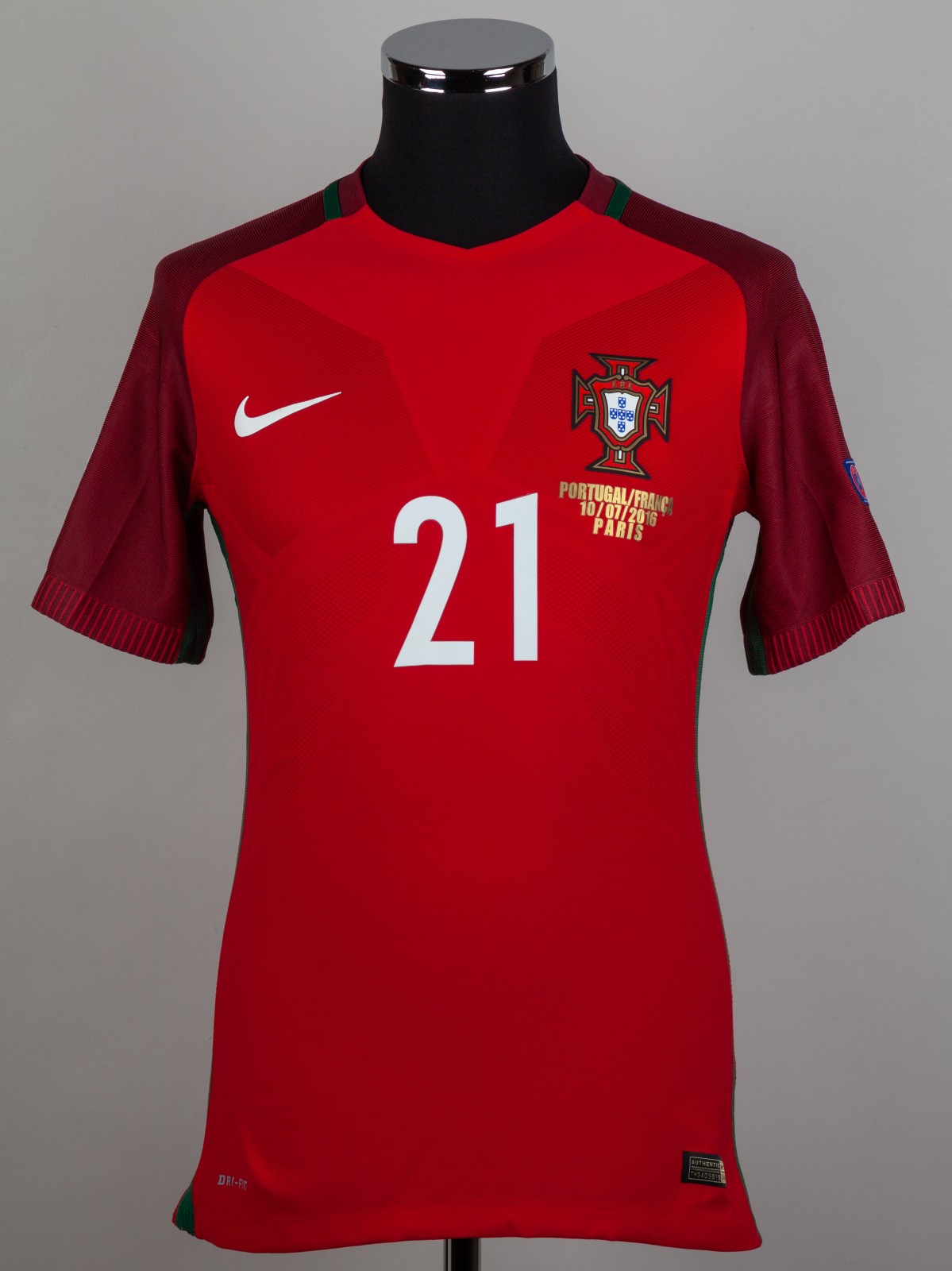 Equipación especial de Portugal 2016