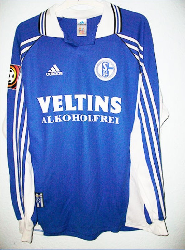 Schalke 04 99-00 Local