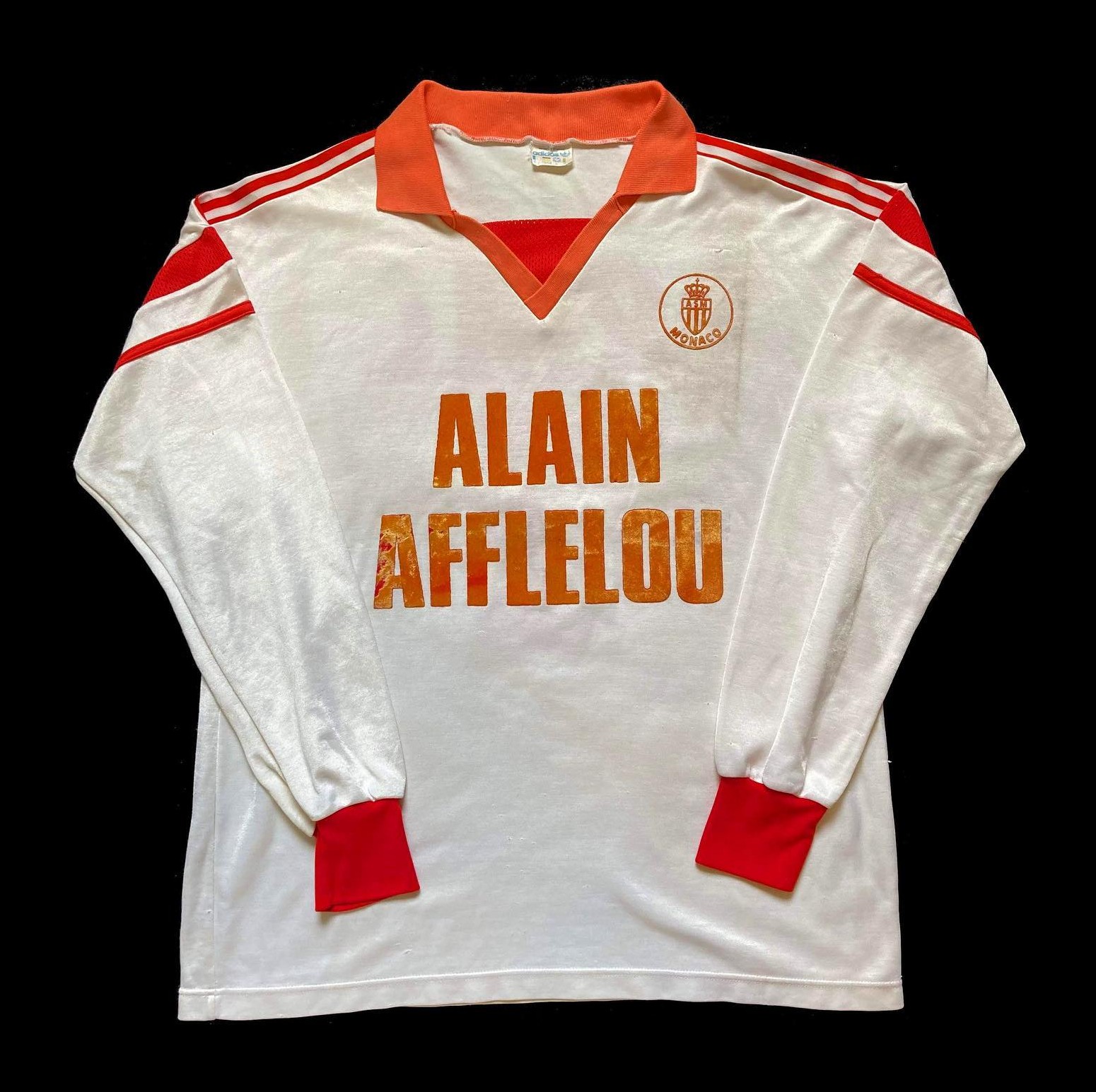 Segunda equipación de Monaco 87-88