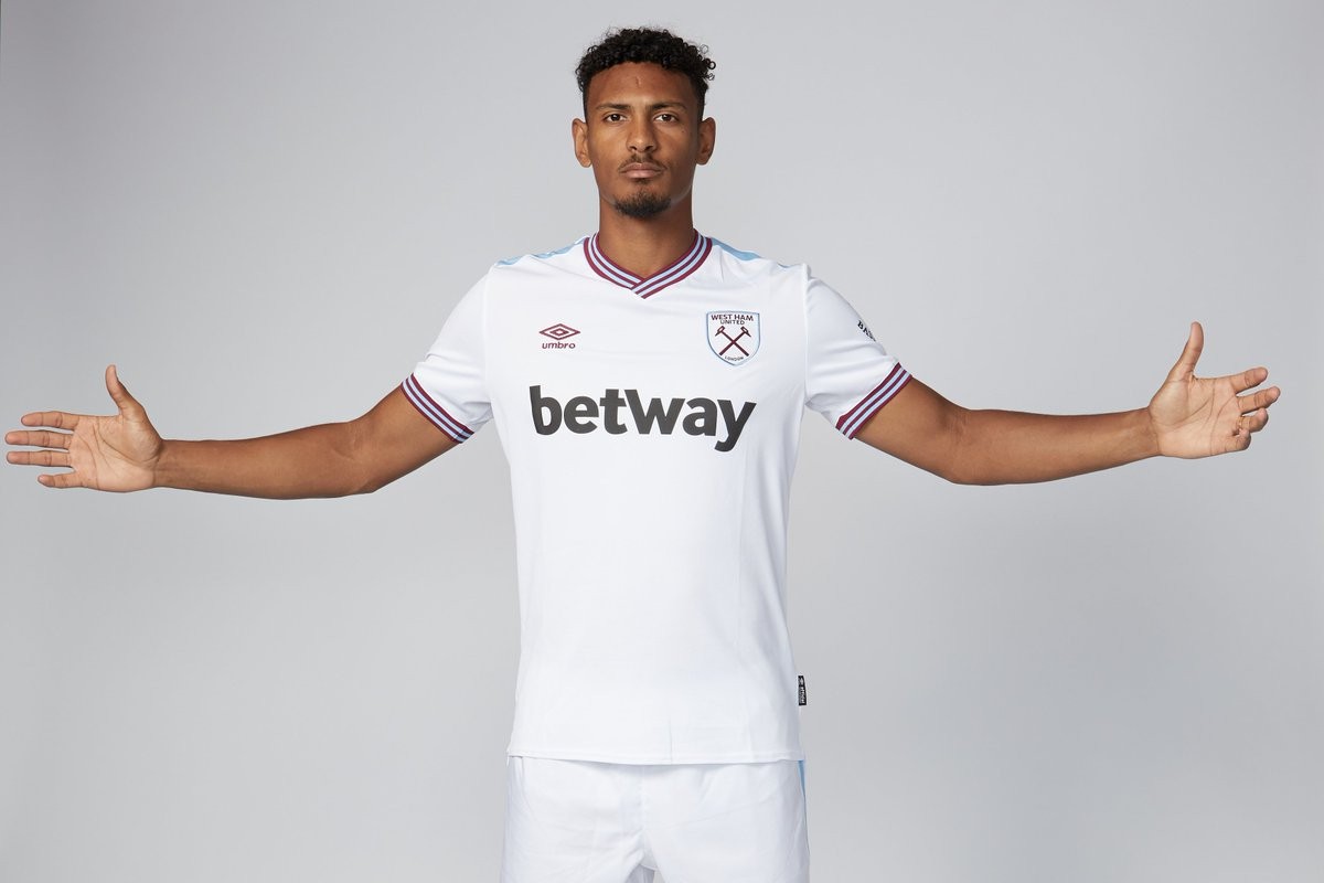 West Ham United 19-20 Visitante 3
