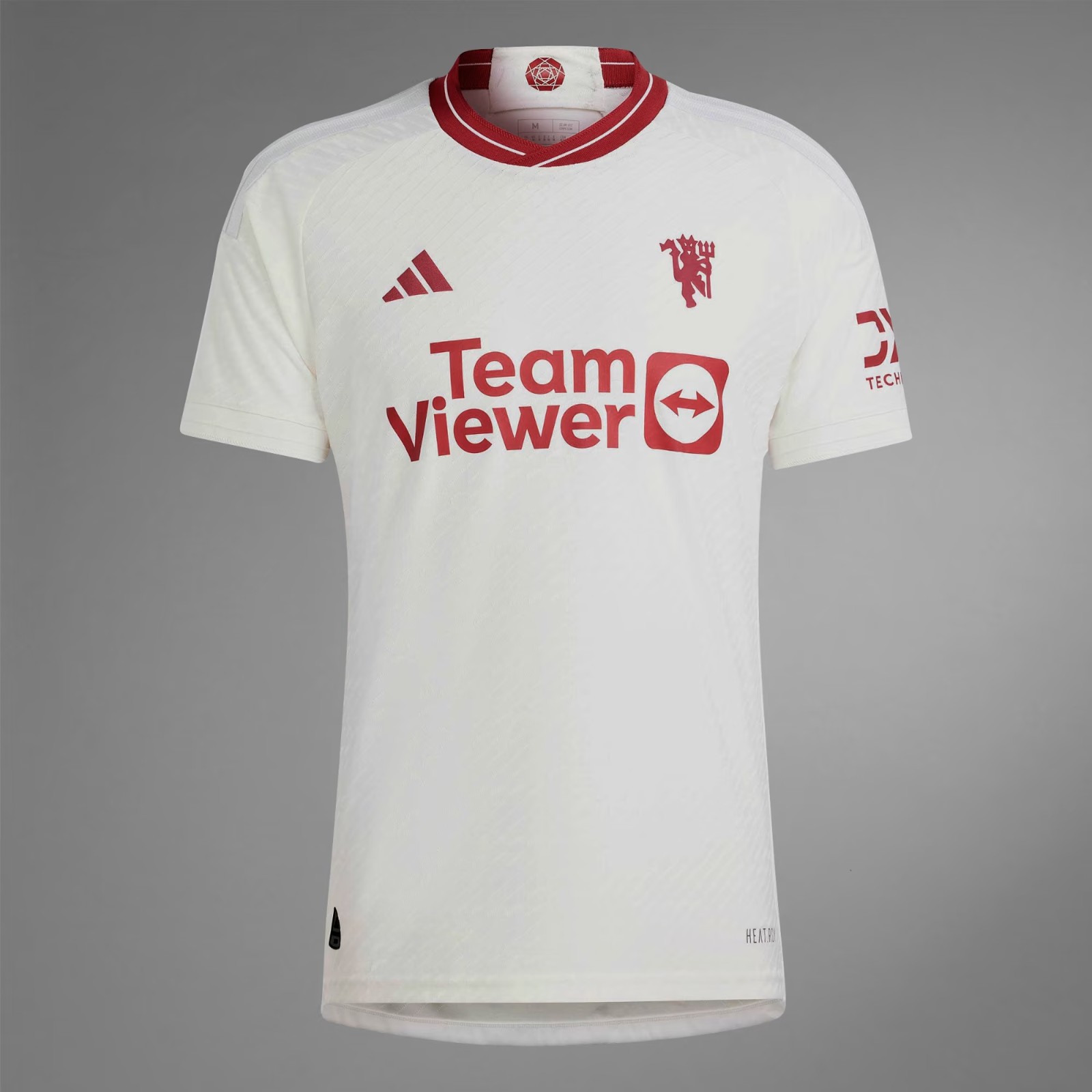Tercera equipación de Manchester United 23-24