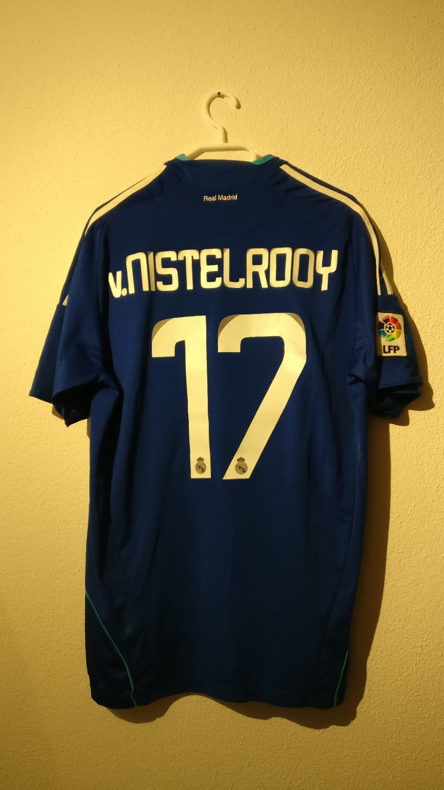 Real Madrid 08-09 Visitante 4