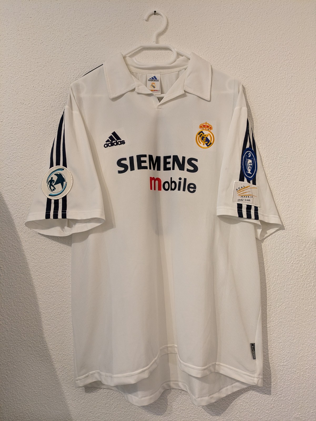 Equipación especial de Real Madrid 02-03
