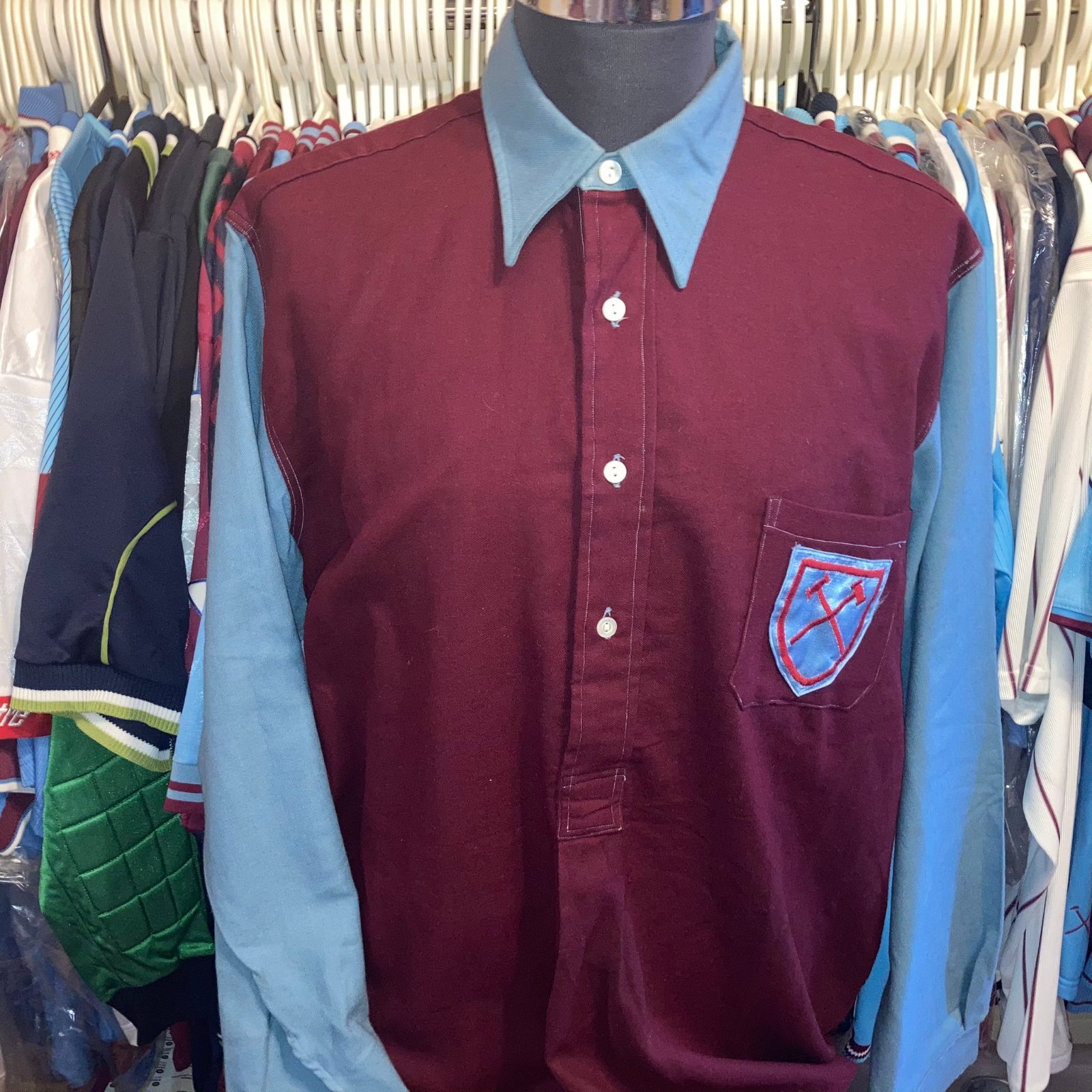 Primera equipación de West Ham United 1950-51