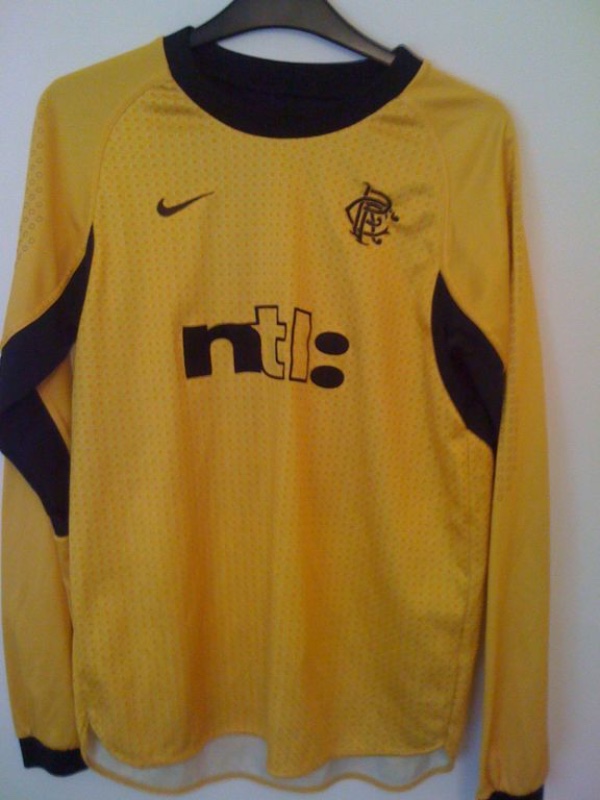 Rangers FC 00-01 Portero 2