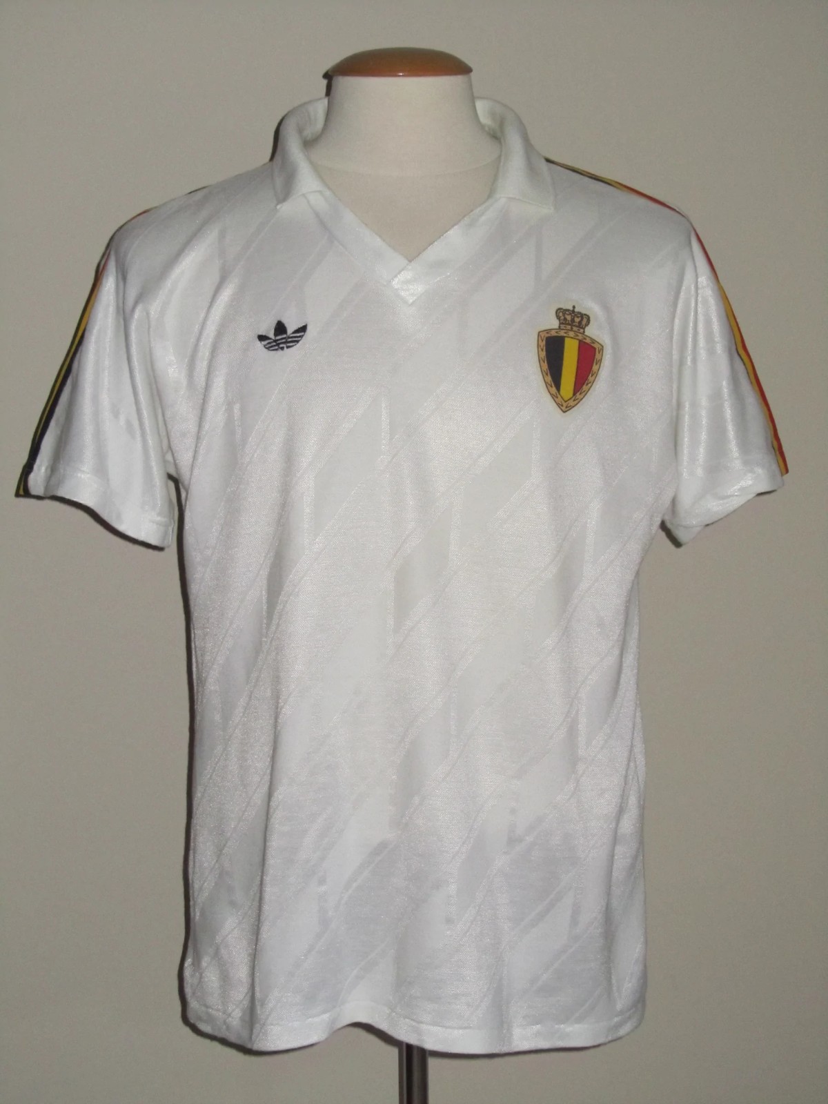 Bélgica 1986 Visitante 3