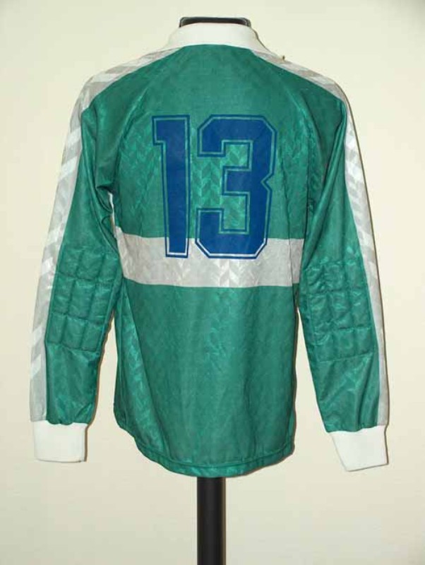 Equipación de portero de Real Madrid 88-89