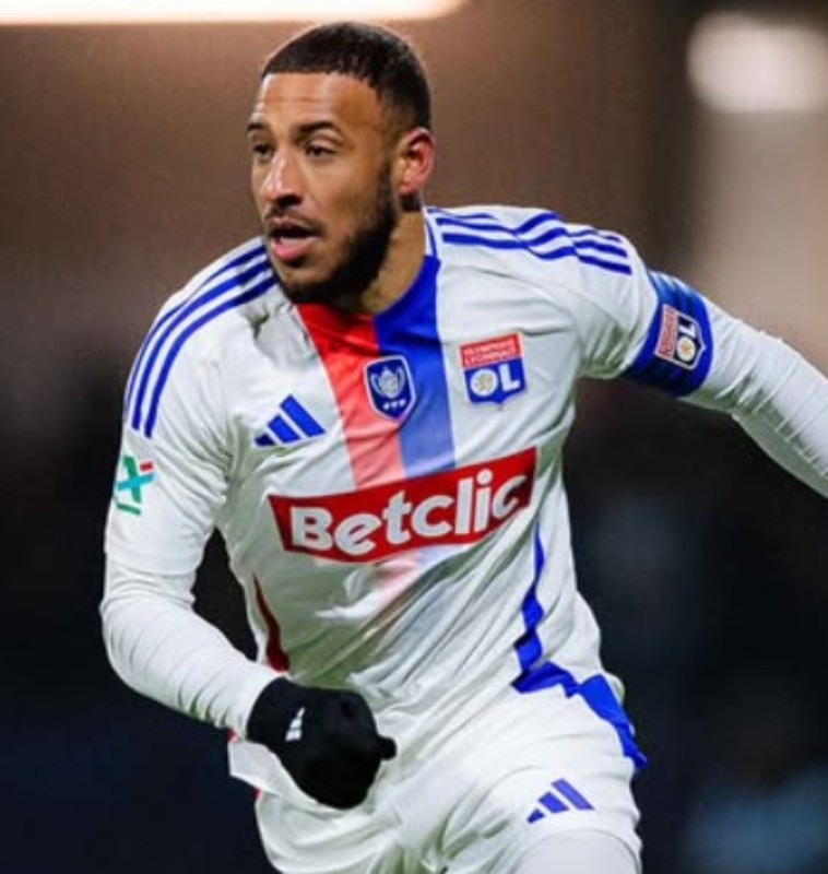 Primera equipación de Olympique de Lyon 24-25
