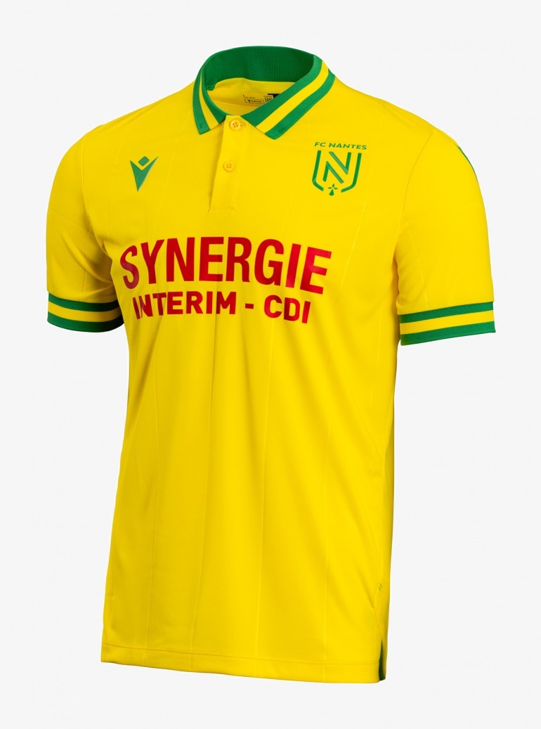 Primera equipación de Nantes 23-24