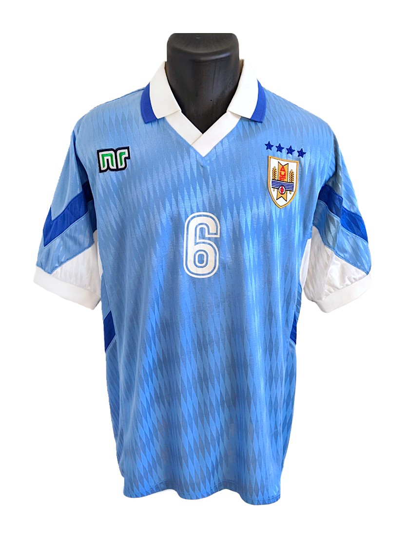 Primera equipación de Uruguay 1994