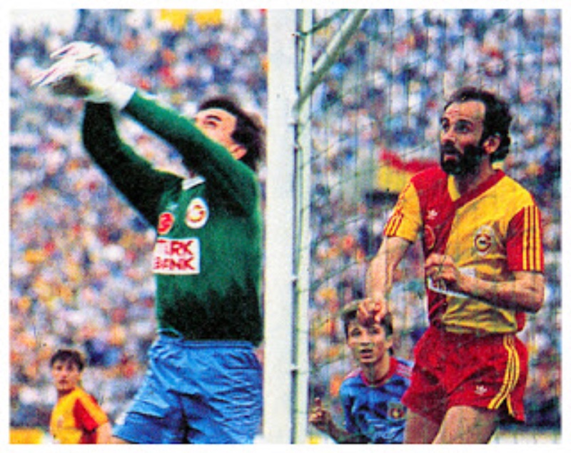 Galatasaray 89-90 Portero 3
