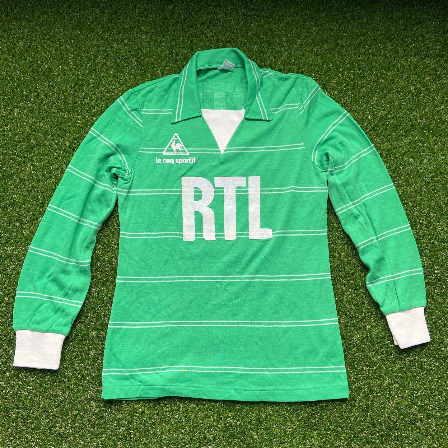 Equipación especial de Saint-Étienne 83-84